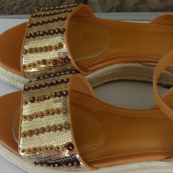 Vince Camuto Kathalia platform sandals size 8.5M, Gold/Copper sequin foot straps - Picture 16 of 16